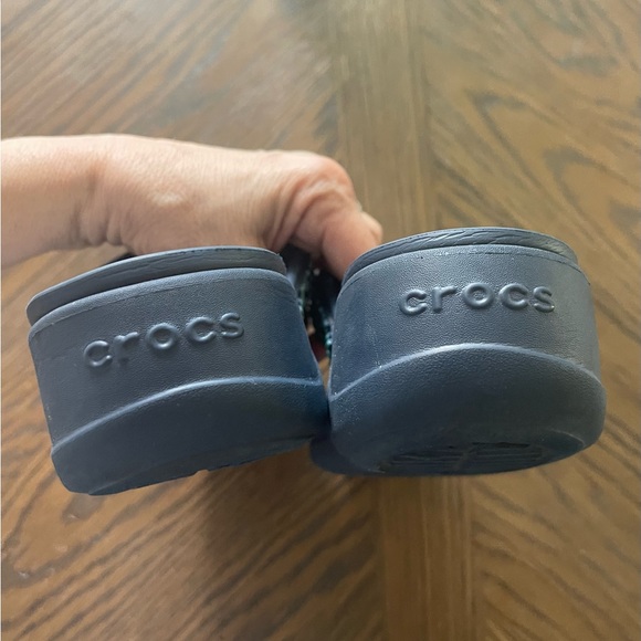 Ladies Crocs - Picture 3 of 6